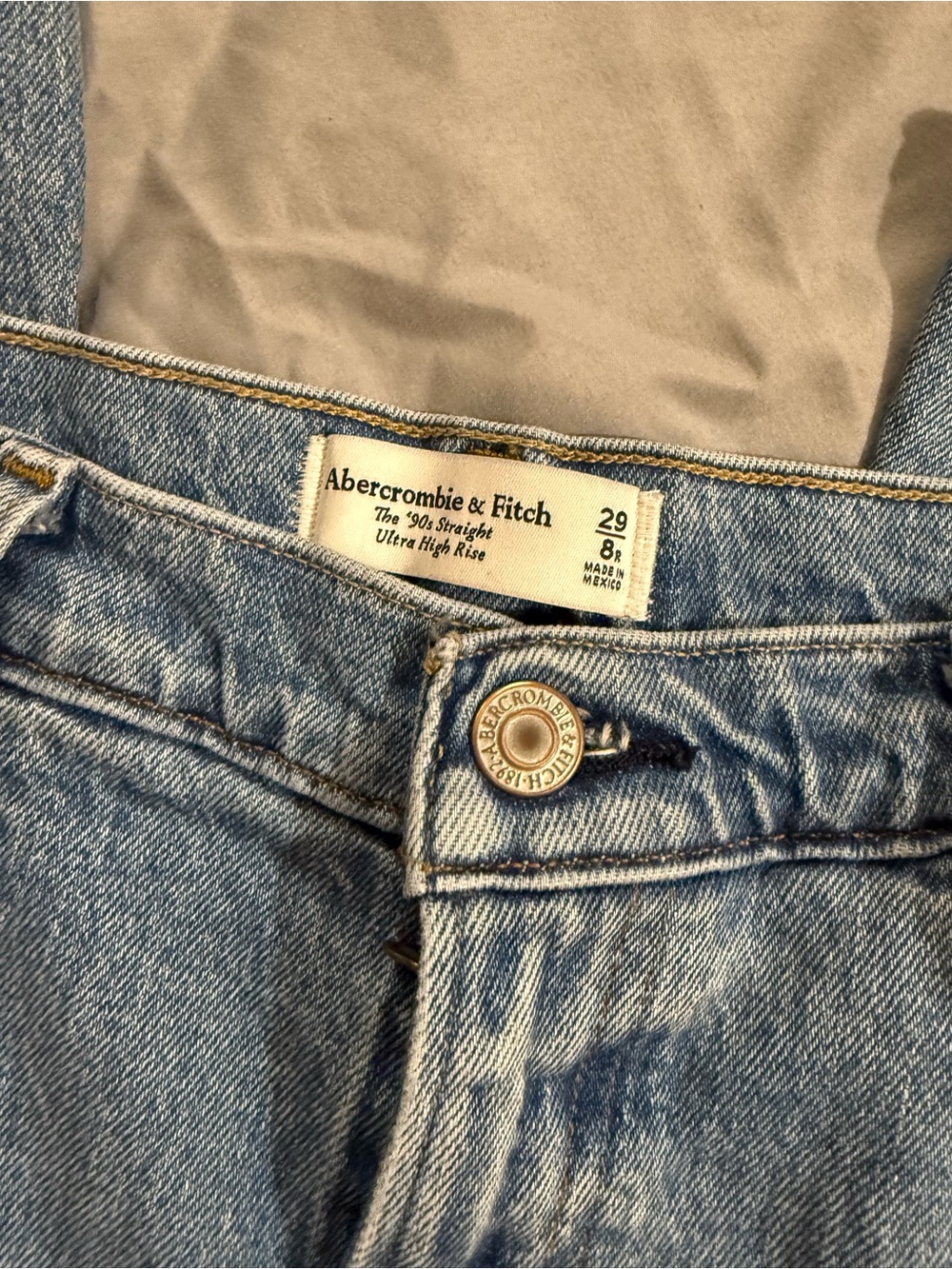 Abercrombie & Fitch the 90s straight